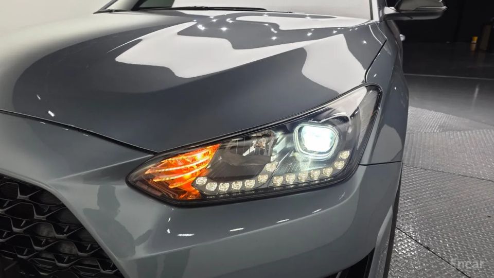 Hyundai Veloster