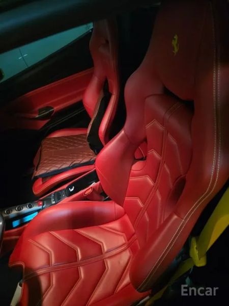 Ferrari 488
