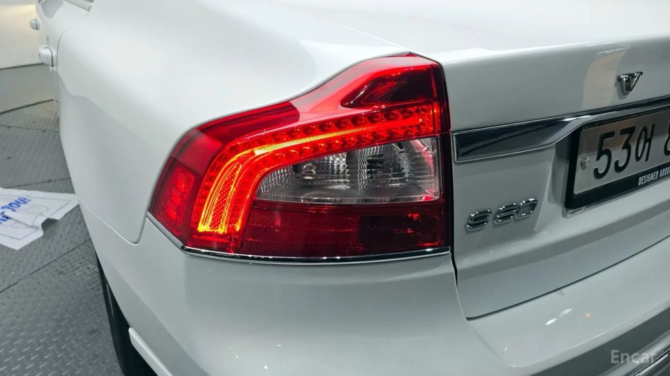 Volvo S80