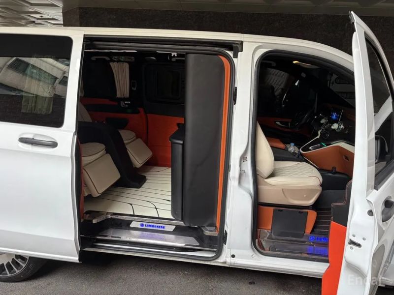 Mercedes-Benz V-Class