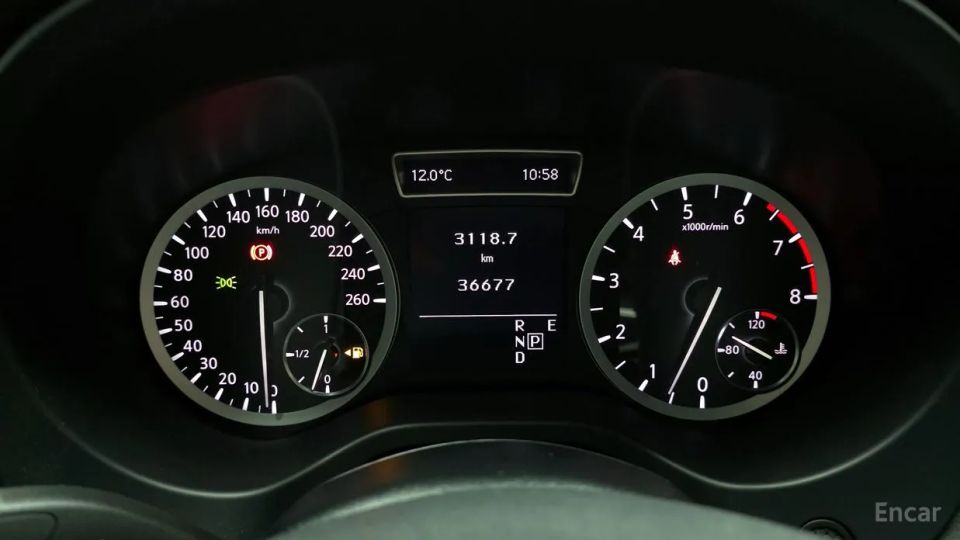 Infiniti Q30