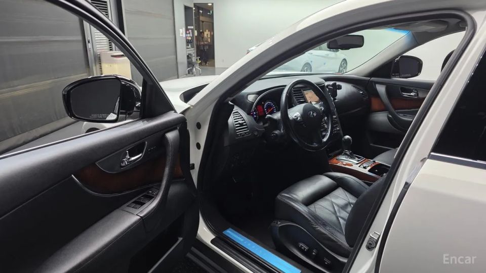 Infiniti FX