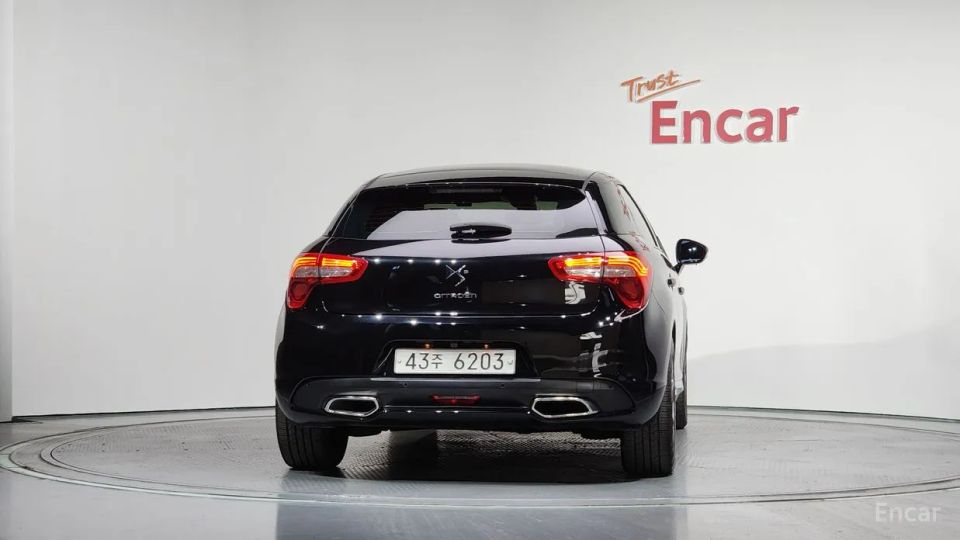 Citroen-DS DS5