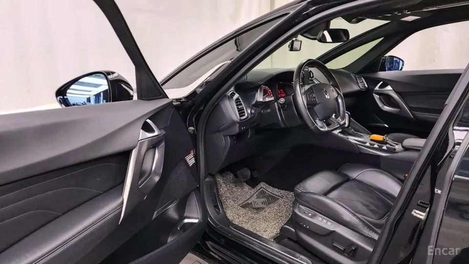 Citroen-DS DS5