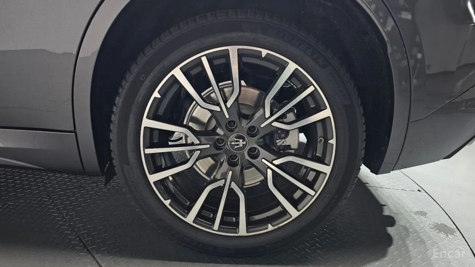 Maserati Grecale