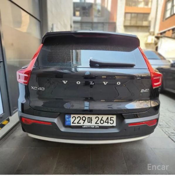 Volvo XC40