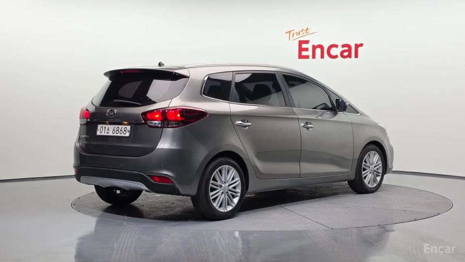 Kia Carens