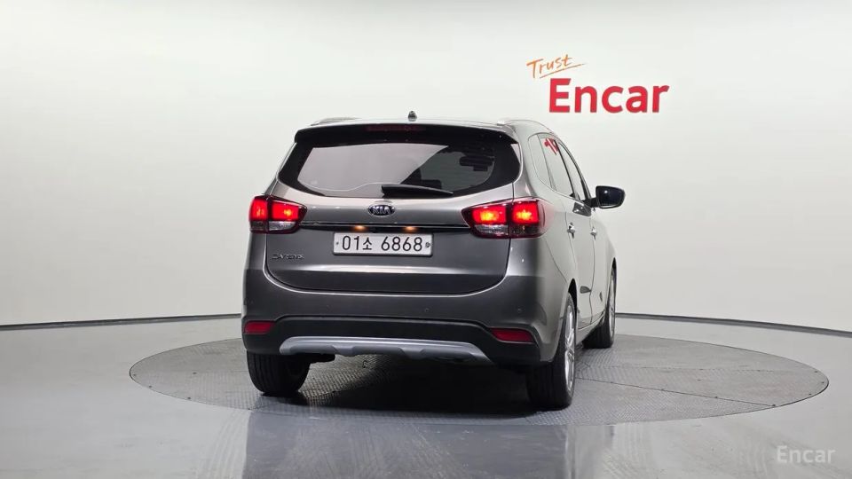 Kia Carens