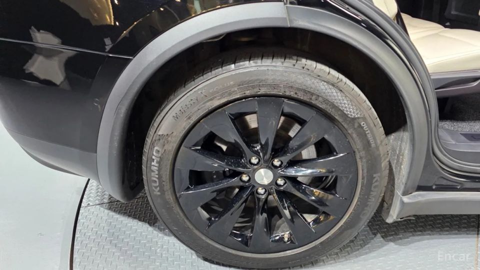 Tesla model-x