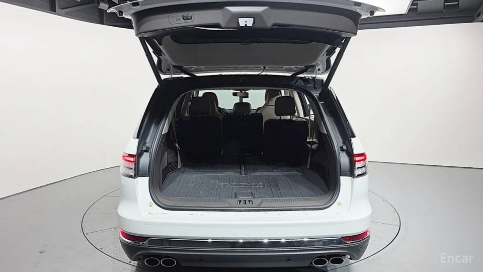 Lincoln Aviator