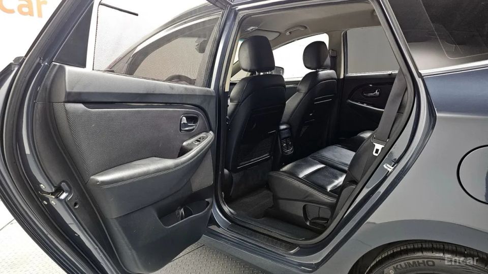 Kia Carens