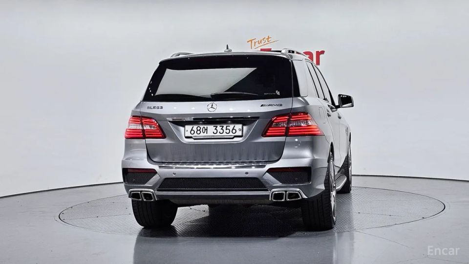 Mercedes-Benz M-class