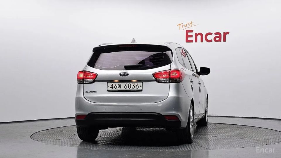 Kia Carens