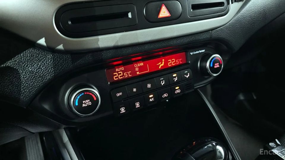 Kia Carens