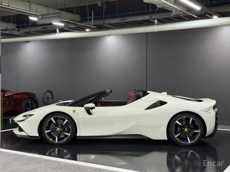 Ferrari SF90