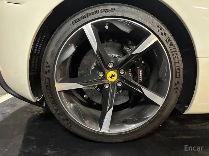Ferrari SF90