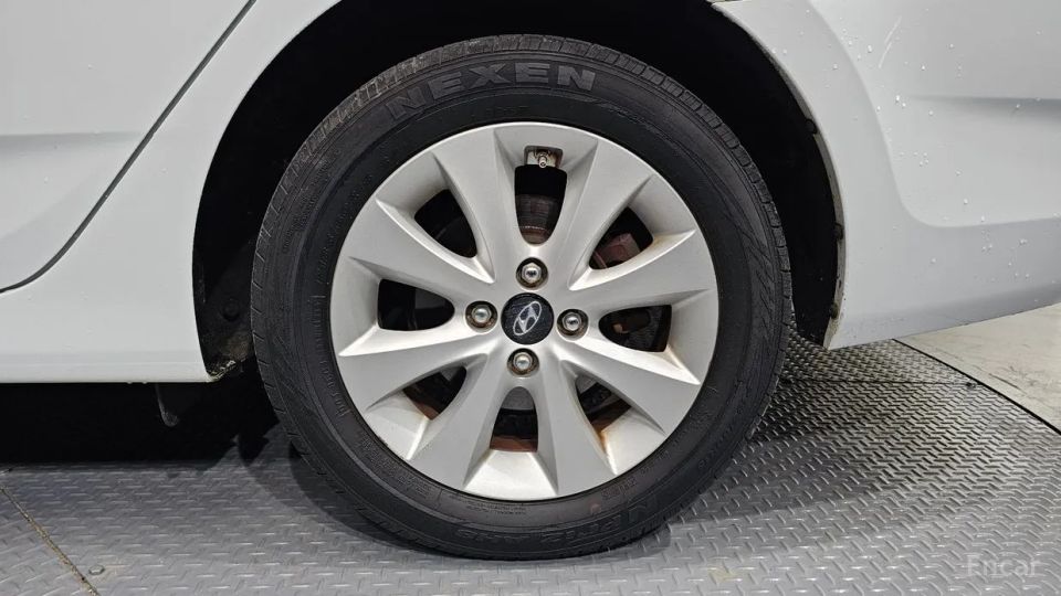 Hyundai Accent