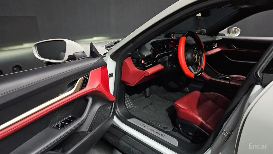 Porsche Taycan