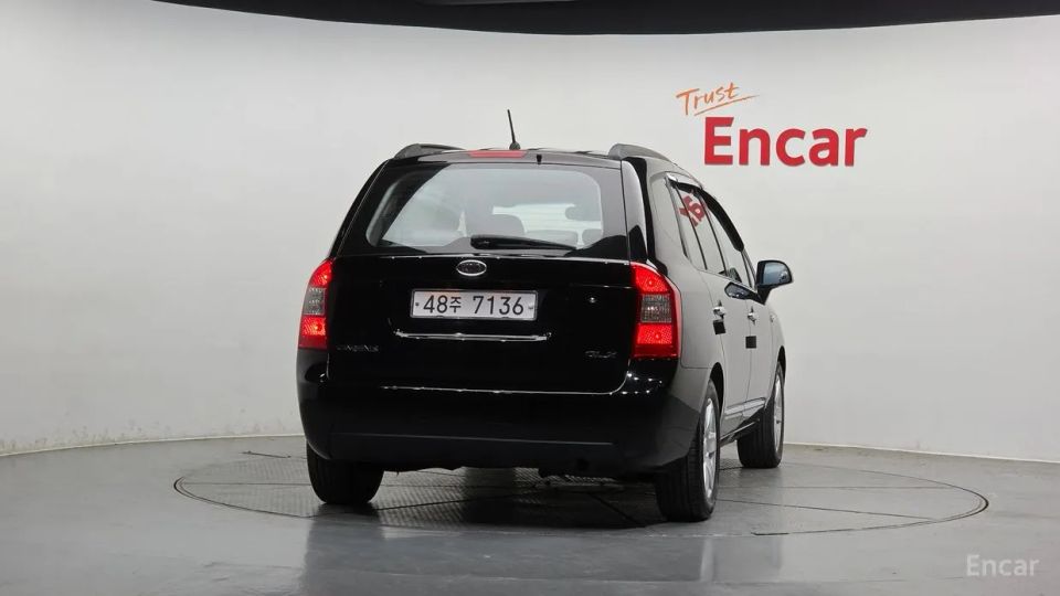 Kia Carens