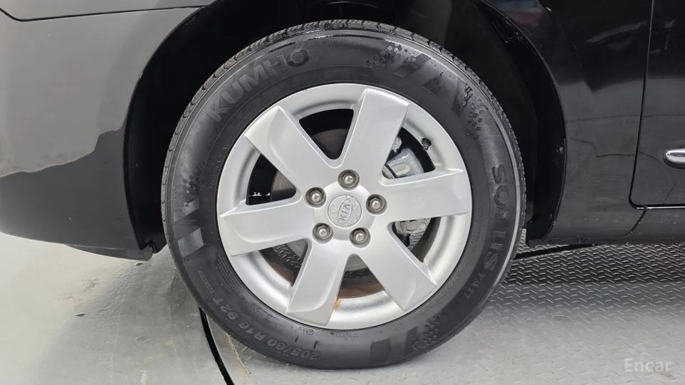 Kia Carens
