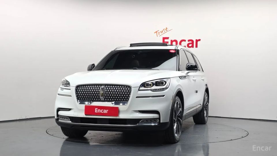 Lincoln Aviator