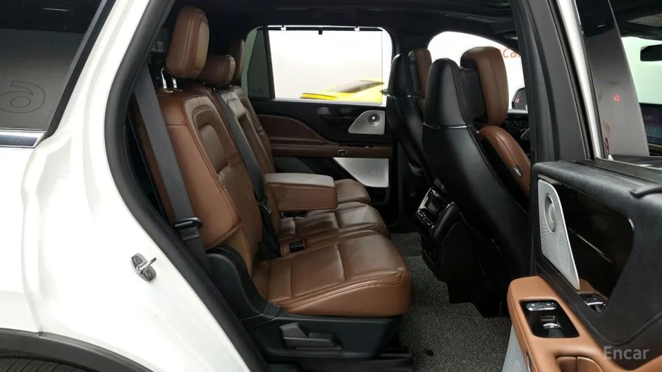 Lincoln Aviator