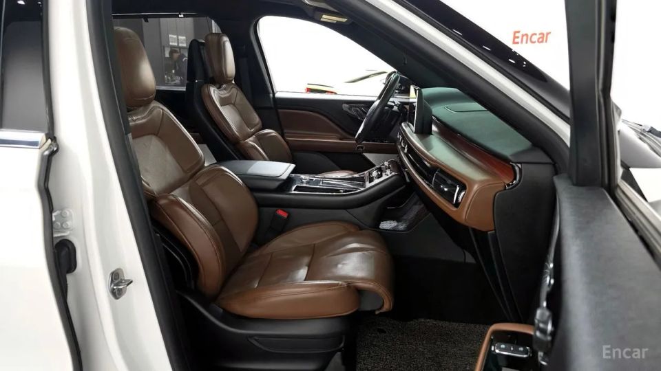 Lincoln Aviator