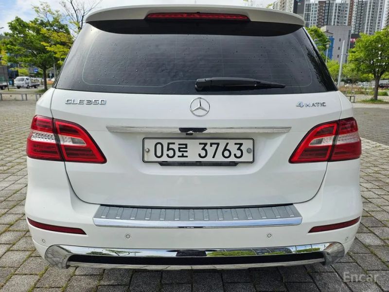 Mercedes-Benz M-class