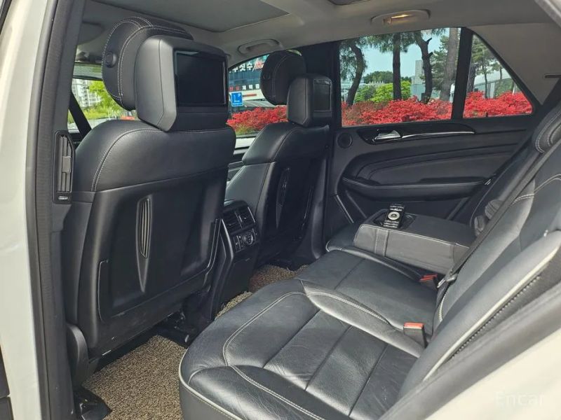 Mercedes-Benz M-class