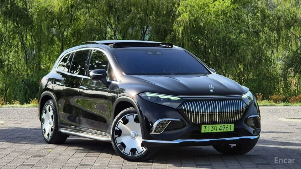 Mercedes-Benz EQS