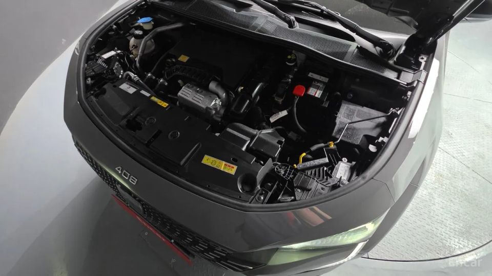 Peugeot 408