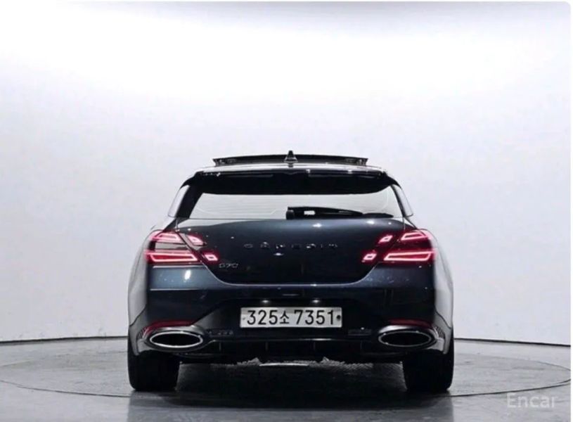 Genesis G70