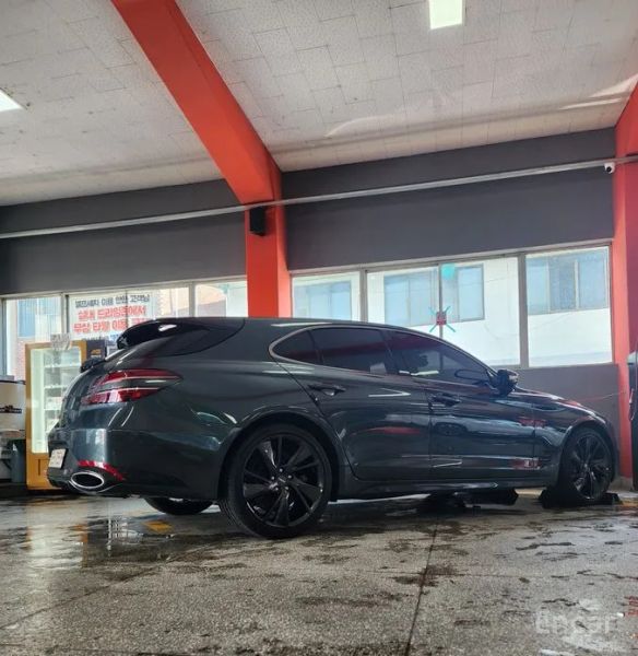 Genesis G70