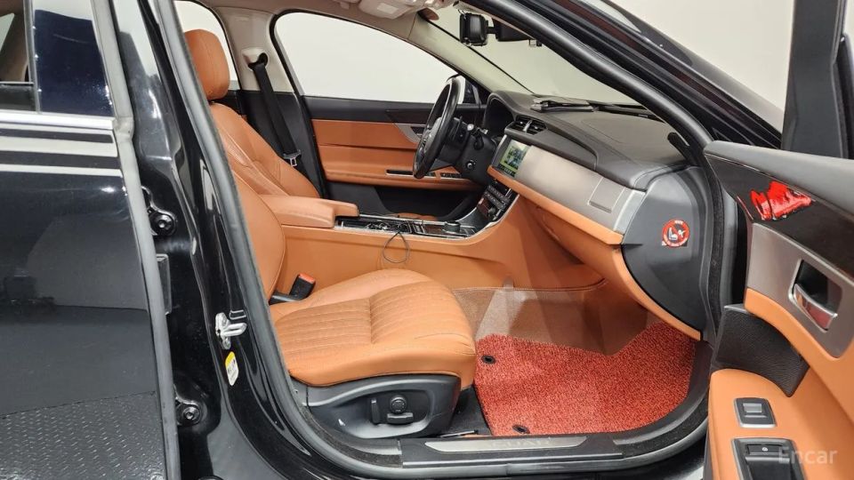 Jaguar xf