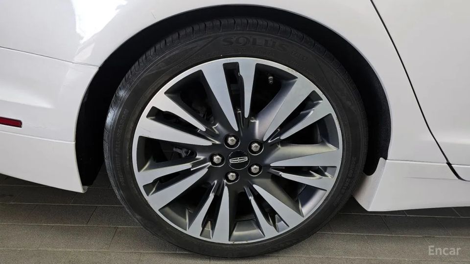 Lincoln MKZ