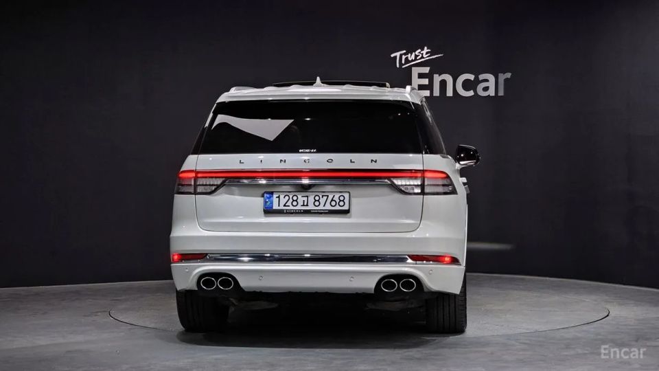 Lincoln Aviator