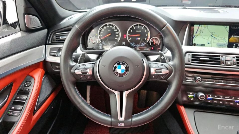 BMW M5