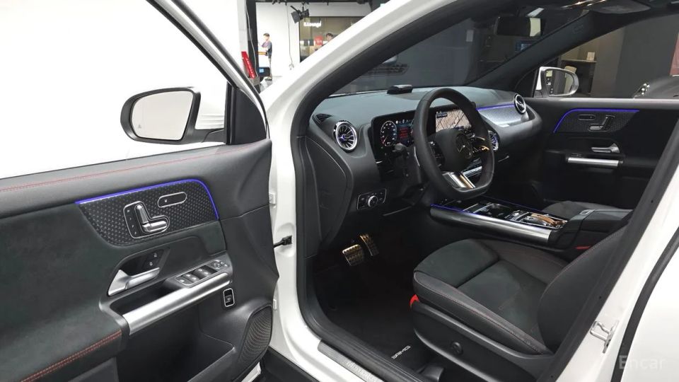 Mercedes-Benz GLA-Class