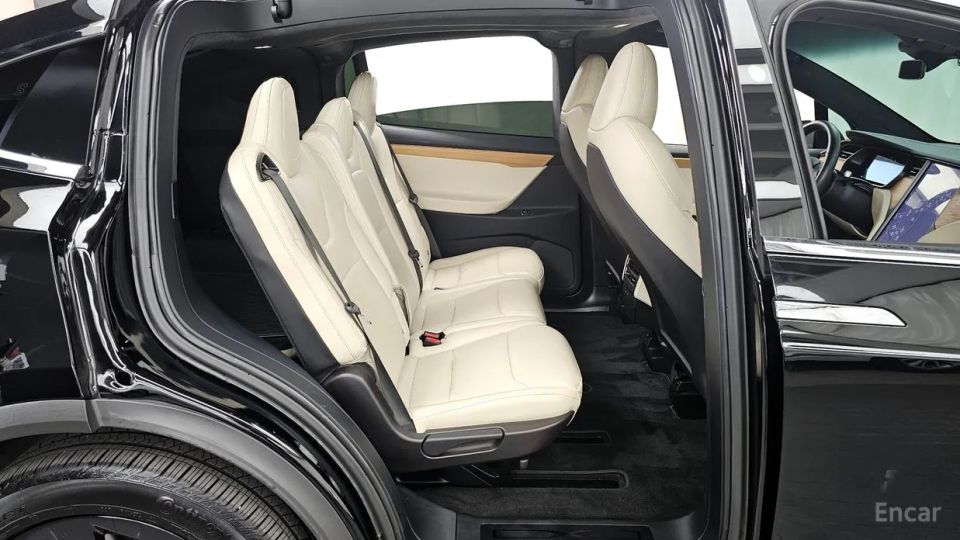 Tesla model-x