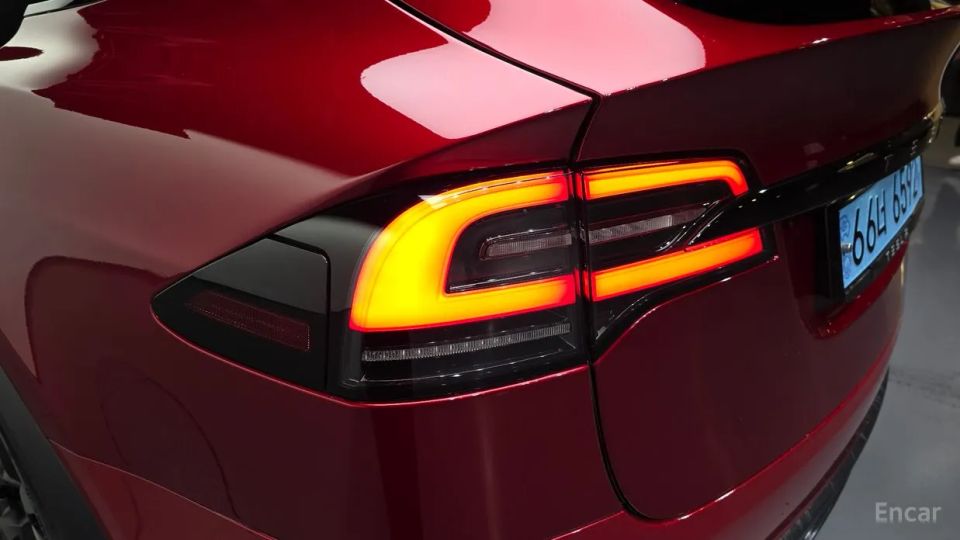 Tesla model-x