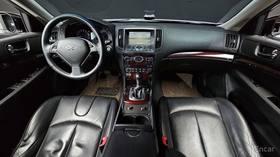 Infiniti G