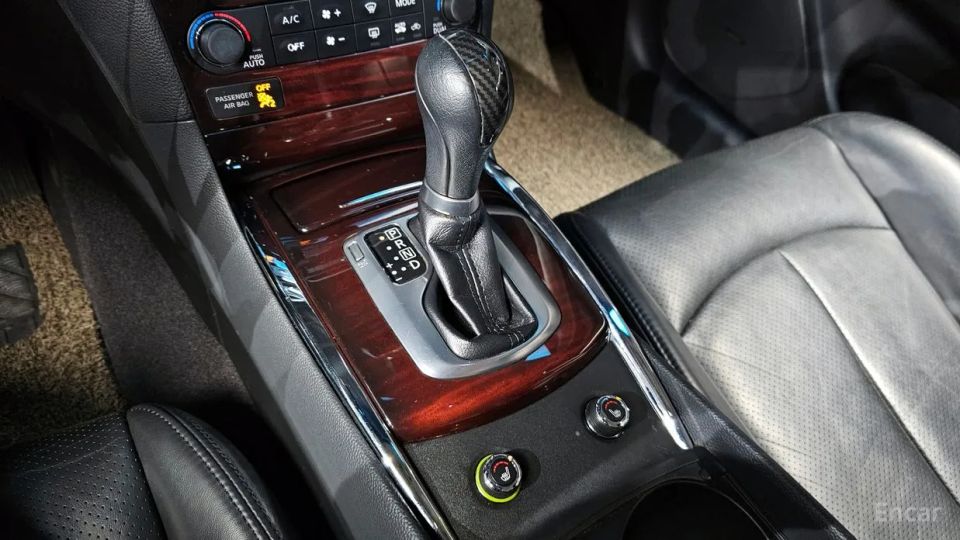 Infiniti G