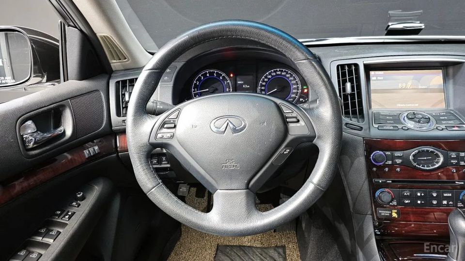 Infiniti G
