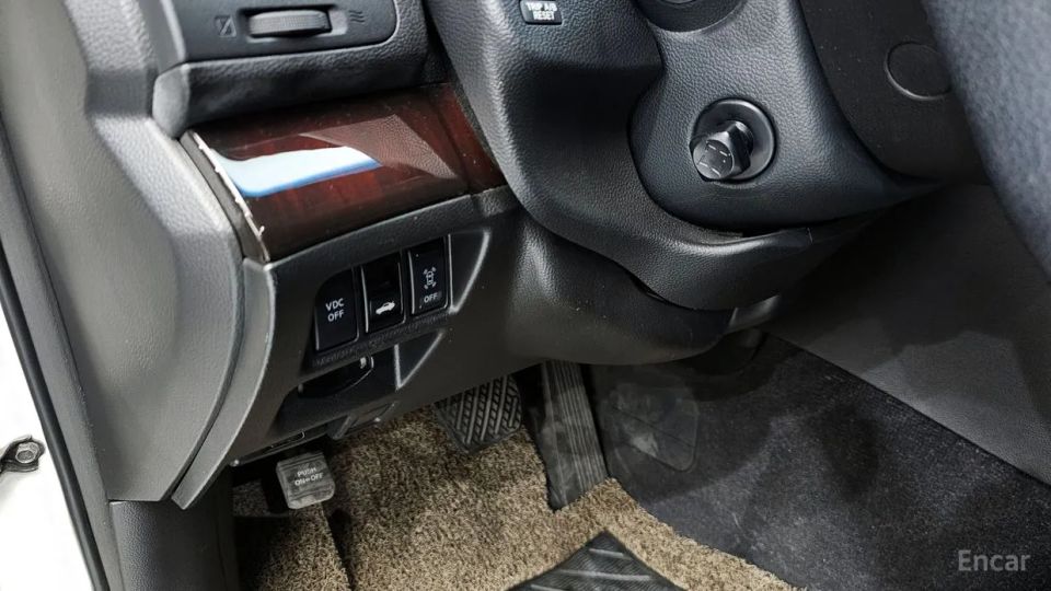 Infiniti G