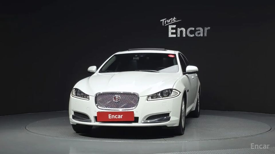 Jaguar xf