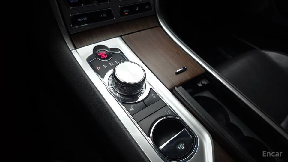 Jaguar xf