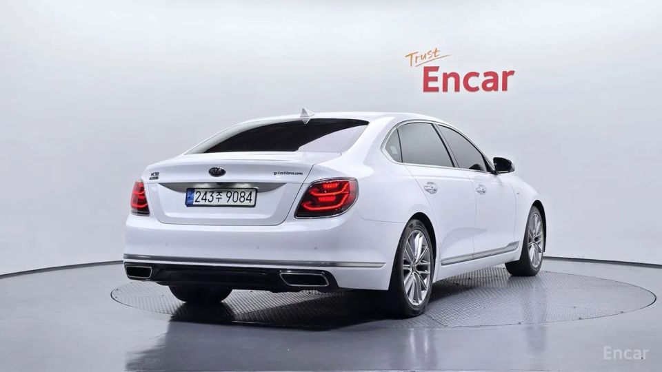 Kia K9
