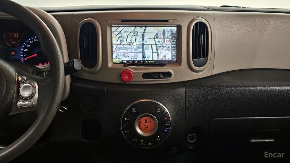 Nissan Cube