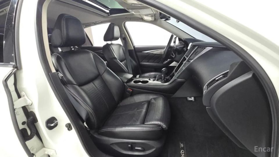 Infiniti Q50