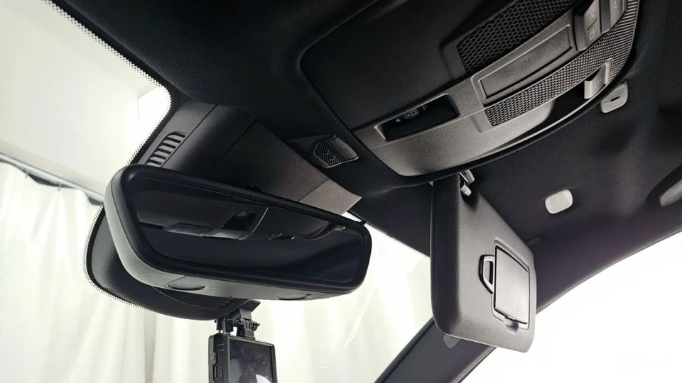 Infiniti Q30